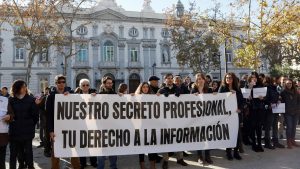 f.elconfidencial.com_original_f95_c44_9aa_f95c449aa7c15fa058d9c3e092cd1c5d-300x169 El Tribunal Constitucional defiende la libertad de prensa